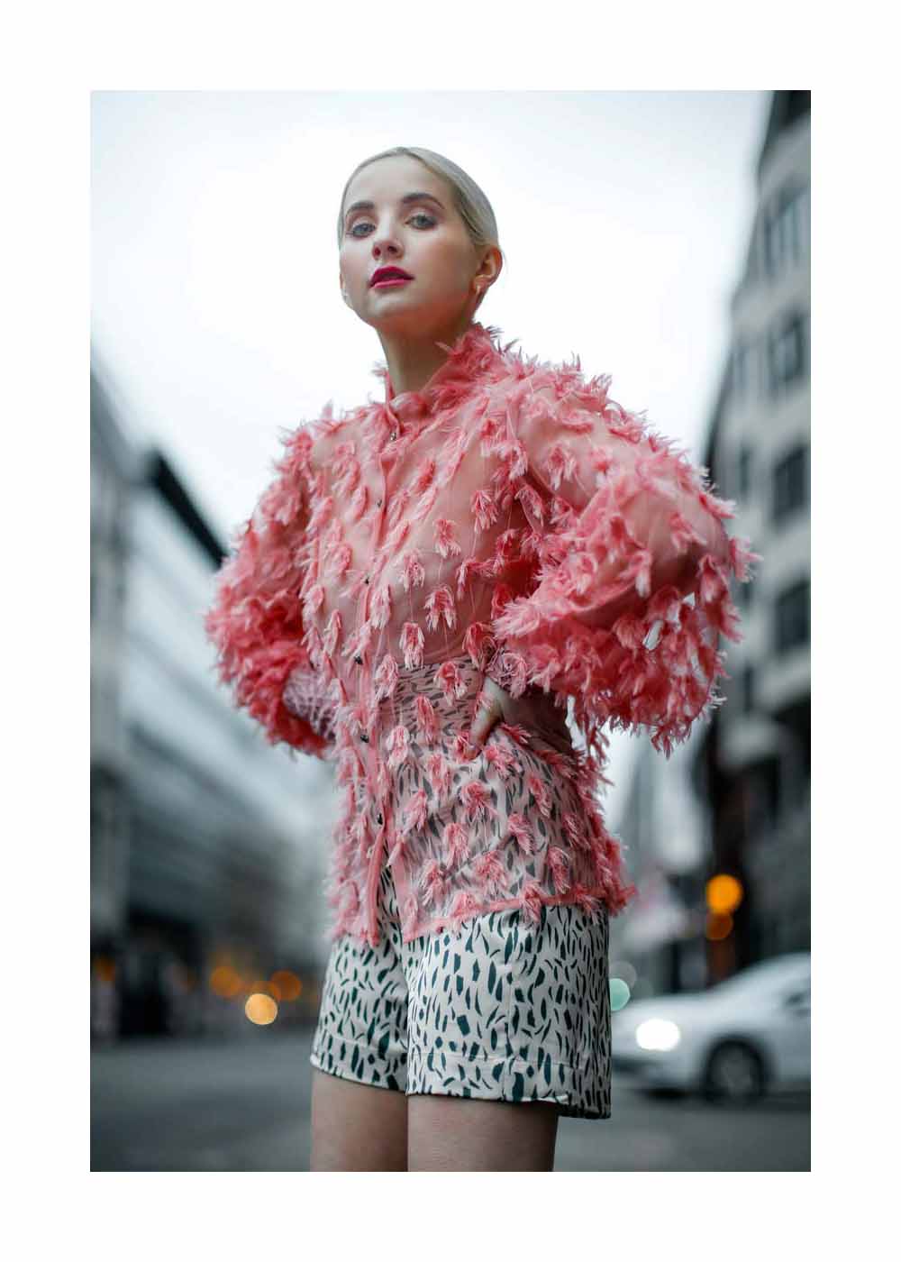 Streetstyle mit Anna Hiltrop bei der Mercedes-Benz Fashion Week Berlin January 2021